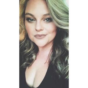 Meet your Posher, Marissa